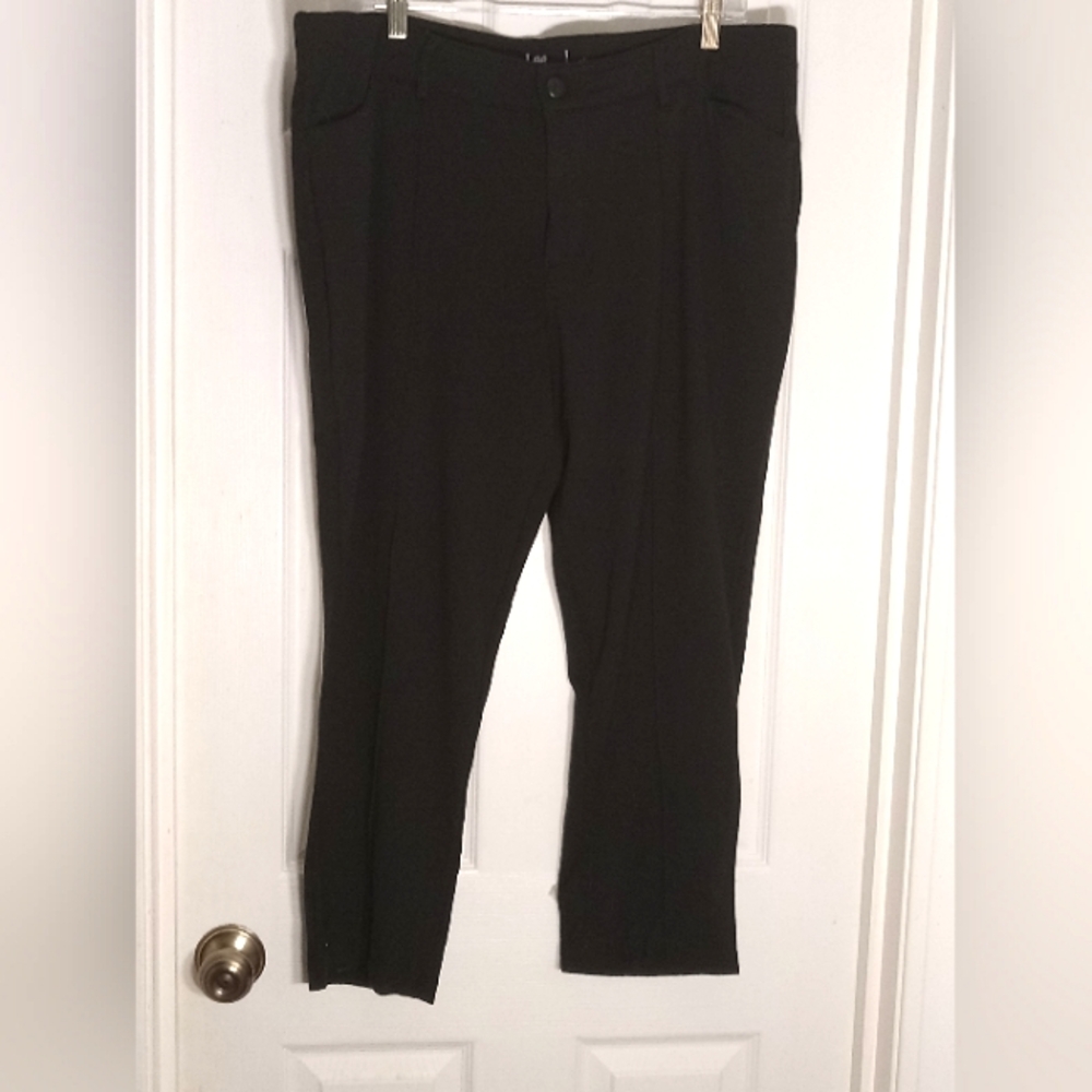 Lee Riders Slim Ankle black knit pants